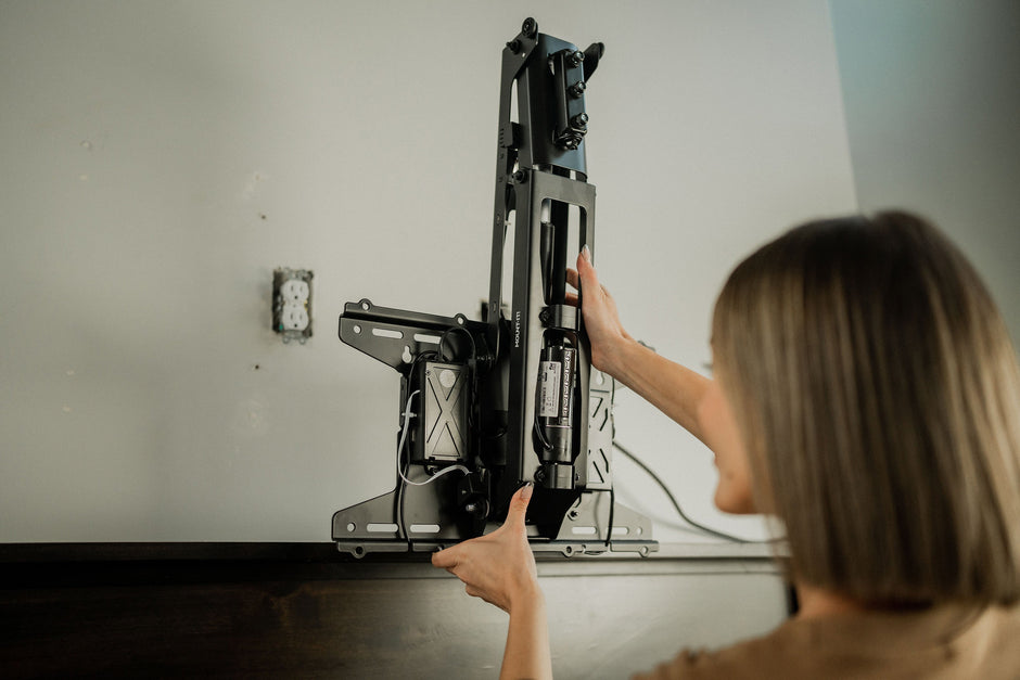 The Ultimate Guide to Removing Your TV from a Wall Mount dismounting tv