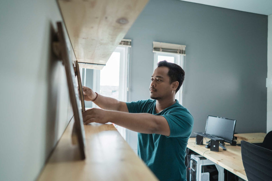 How To Arrange A Small Office Room How To Arrange A Small Office Room - Mount-It!