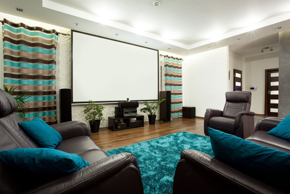 How to Create an In-Home Movie Theater How to Create an In-Home Movie Theater - Mount-It!