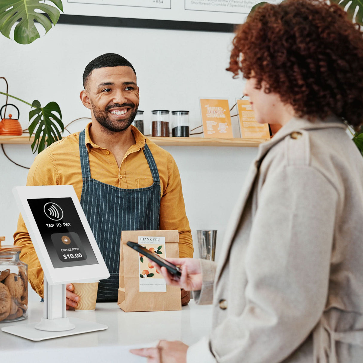 Anti-Theft Tablet Countertop Stand for iPad, iPad Air, iPad Pro Tablet Stand - Anti-Theft Tablet Countertop Stand for iPad, iPad Air, iPad Pro - Mount-It! -