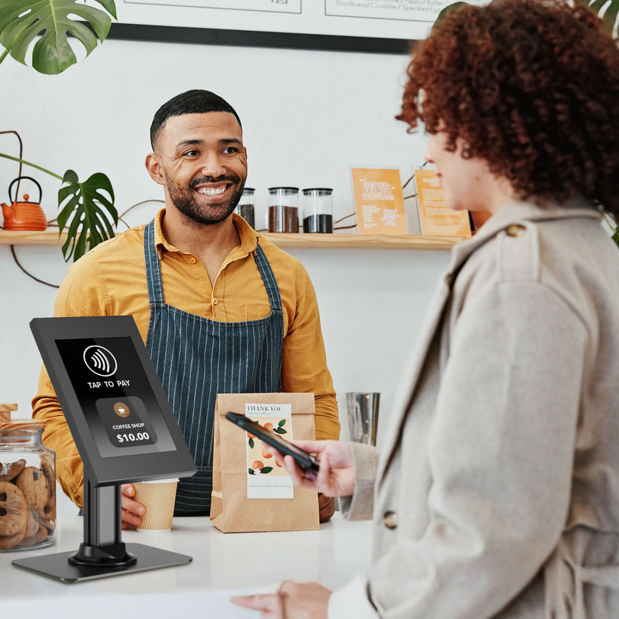 Anti-Theft Tablet Countertop Stand for iPad, iPad Air, iPad Pro Tablet Stand - Anti-Theft Tablet Countertop Stand for iPad, iPad Air, iPad Pro - Mount-It! -