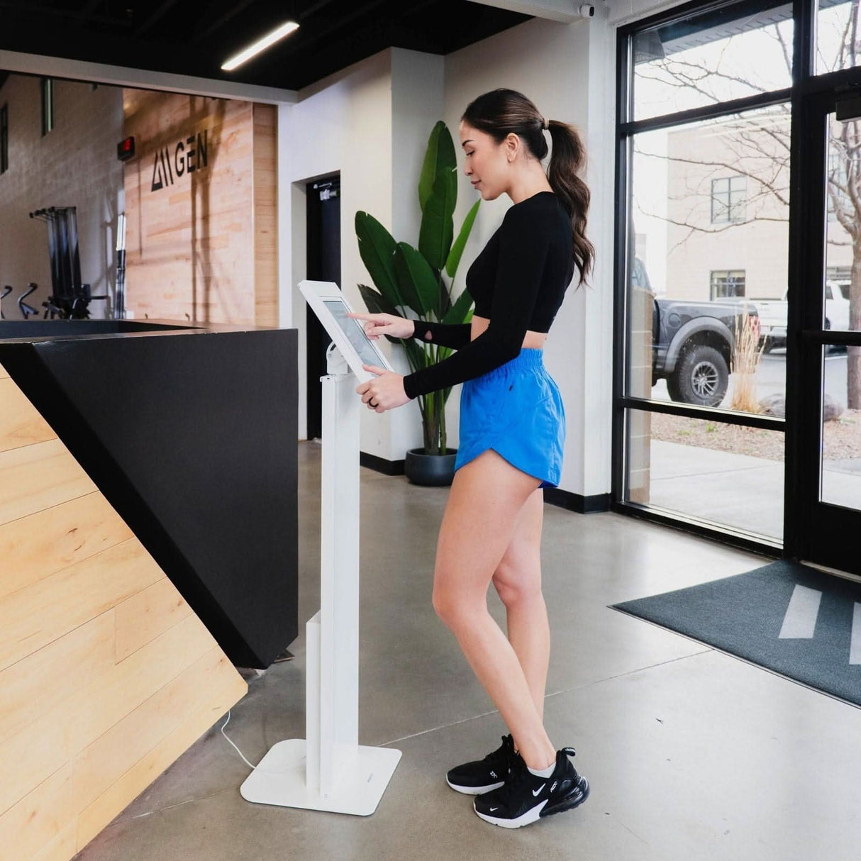 Anti-Theft Tablet Kiosk for iPad, iPad Air, iPad Pro Tablet Stand - Anti-Theft Tablet Kiosk for iPad, iPad Air, iPad Pro - Mount-It! -