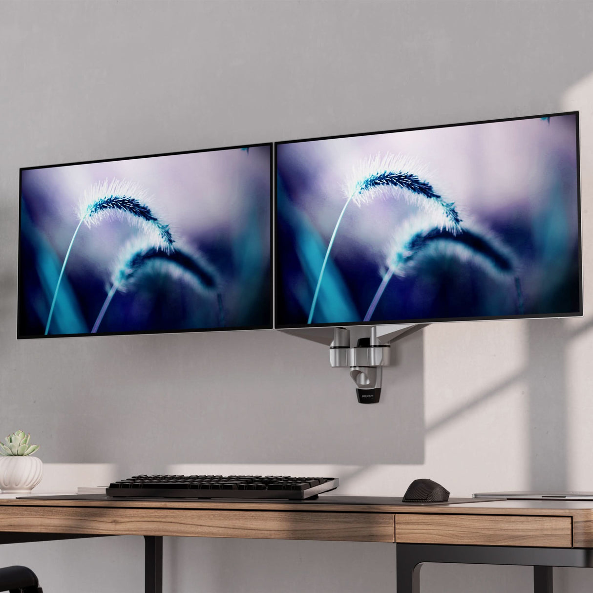 Full Motion Dual Monitor Wall Mount Monitor Mount - CLiX Series Full Motion Dual Monitor Wall Mount - Mount-It! -