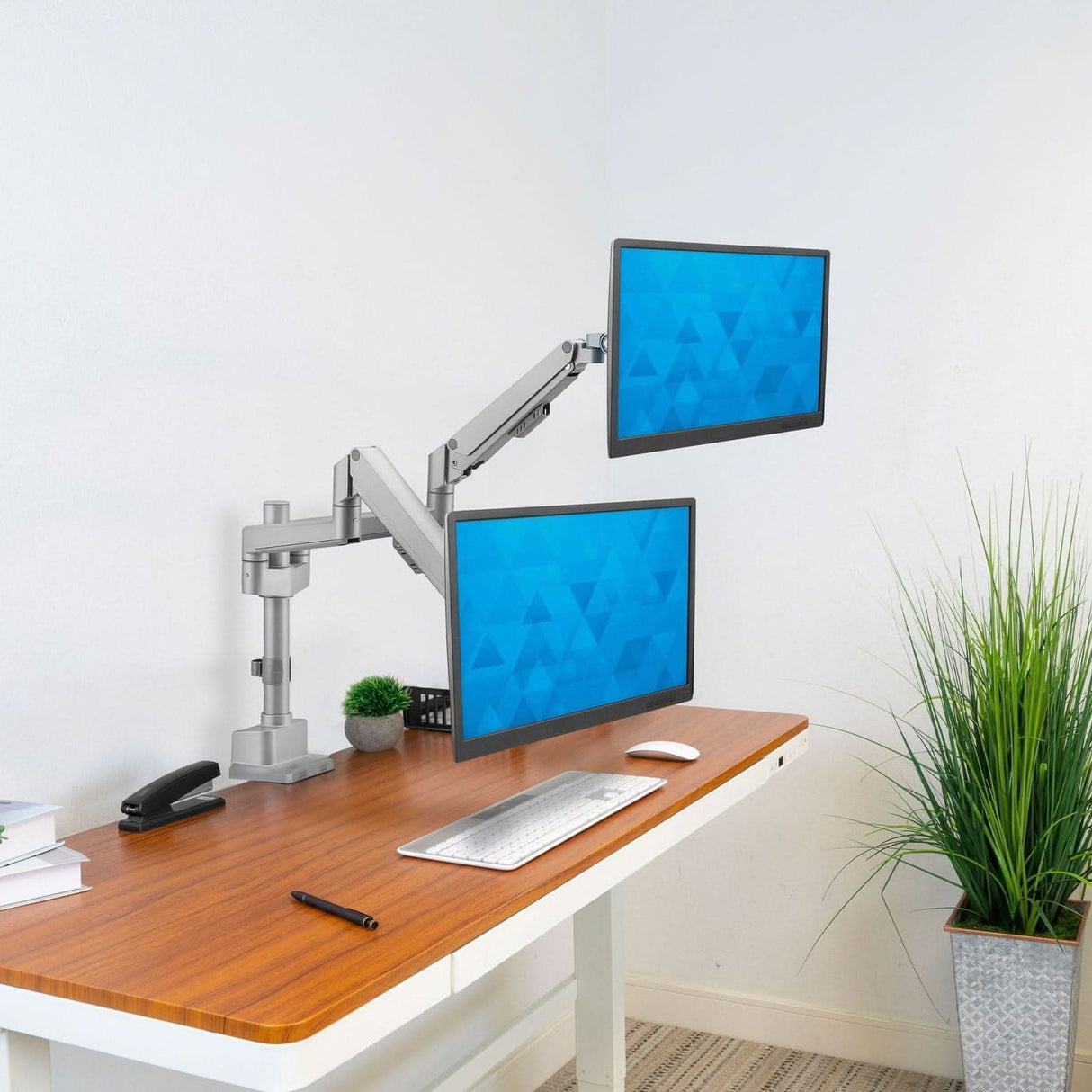 Full Motion Dual Monitor Desk Mount, Height Adjustable with Gas Spring Arms Monitor Mount - Full Motion Dual Monitor Desk Mount, Height Adjustable with Gas Spring Arms - Mount-It! - MI-6772