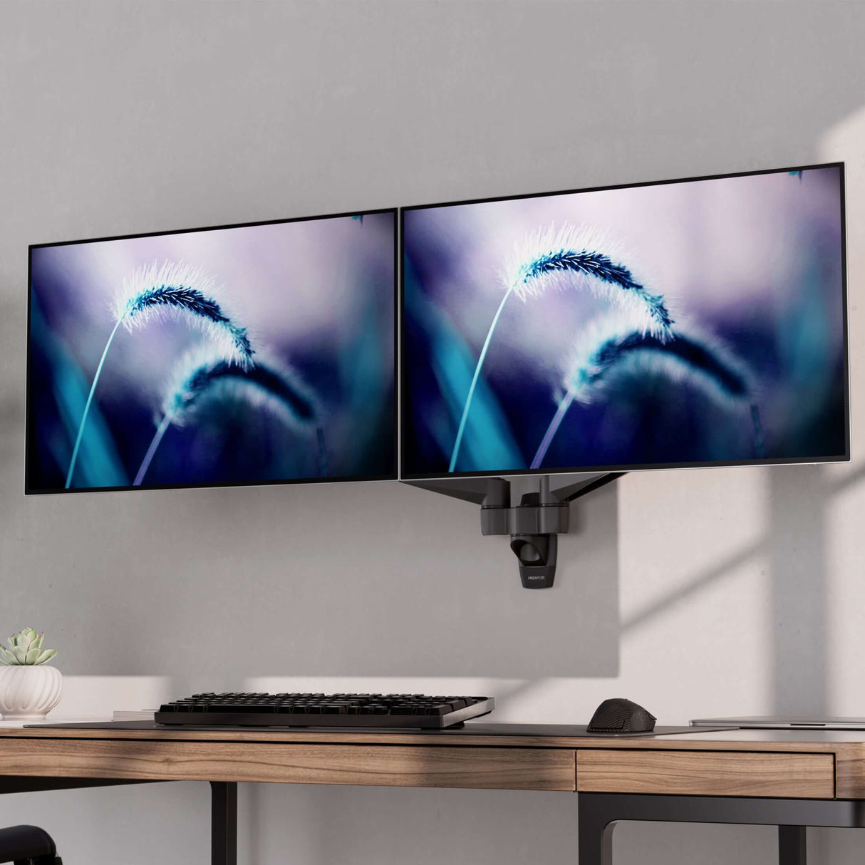 Full Motion Dual Monitor Wall Mount Monitor Mount - Full Motion Dual Monitor Wall Mount - Mount-It! -