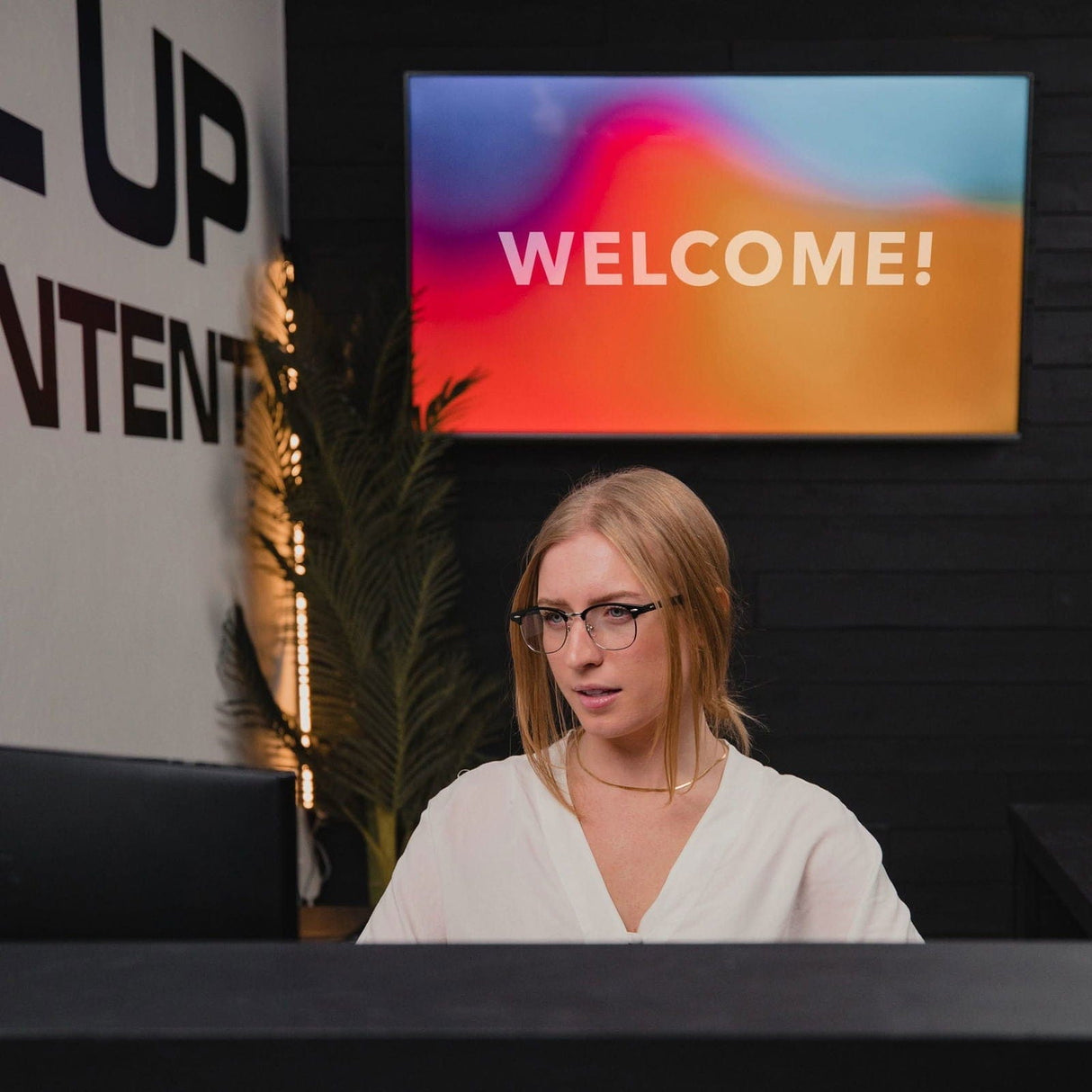 Full Motion TV Wall Mount TV Mount - Full Motion TV Wall Mount - Mount-It! - MI-4110