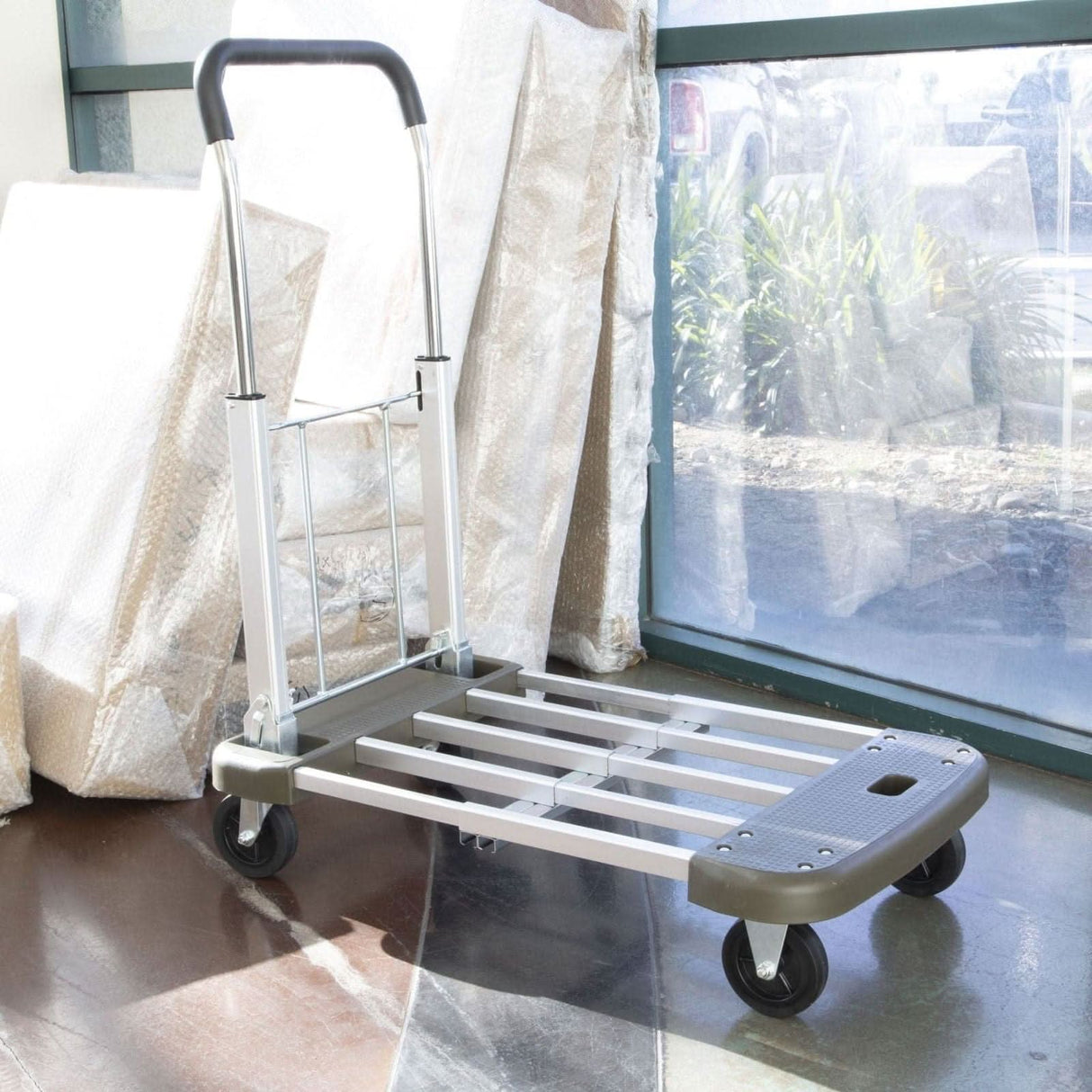 Heavy Duty Folding Platform Cart with Expandable Base Hand Truck - Heavy Duty Folding Platform Cart with Expandable Base - Mount-It! - MI-950