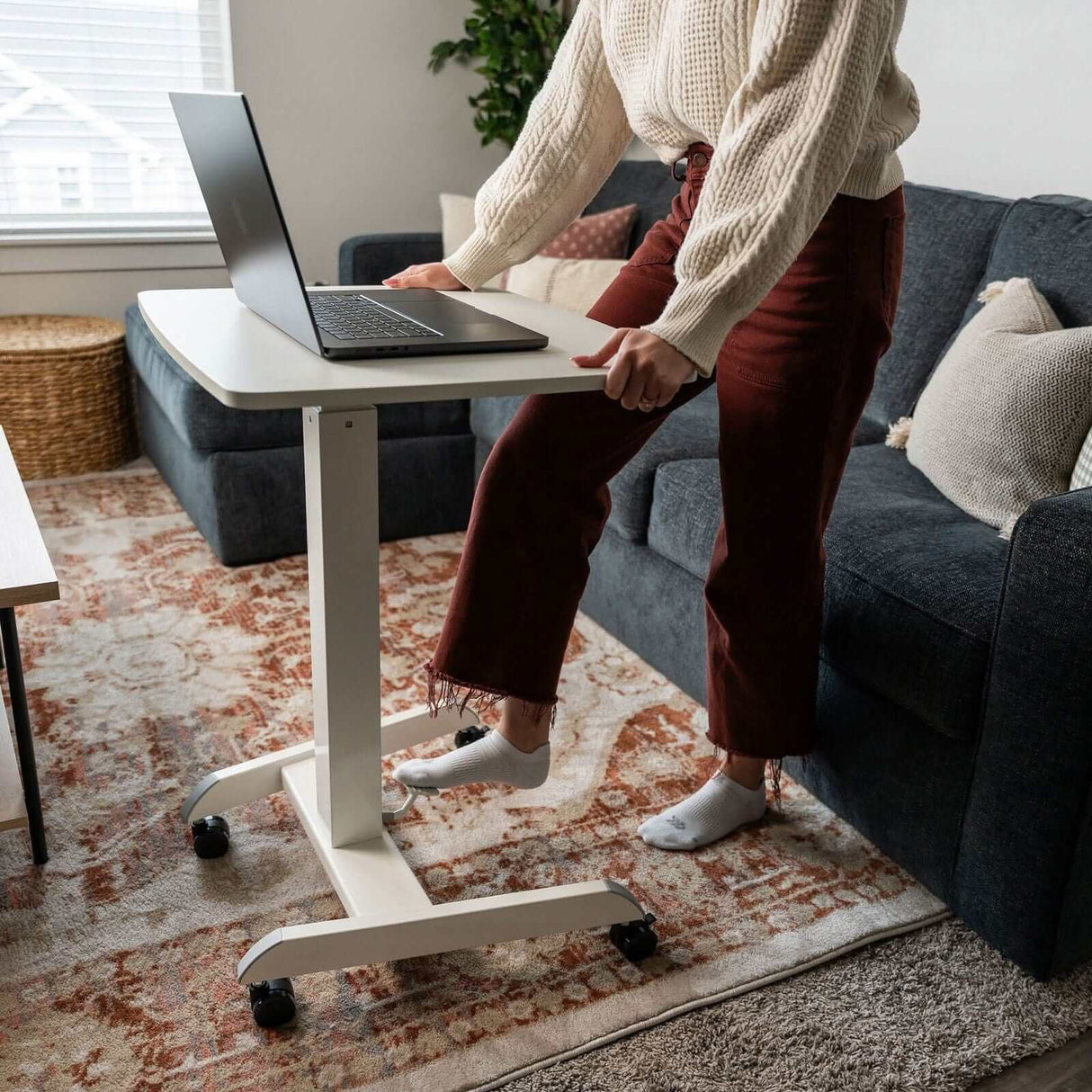 Height Adjustable Rolling Laptop Desk Mobile Standing Desk - Height Adjustable Rolling Laptop Desk - Mount-It! -