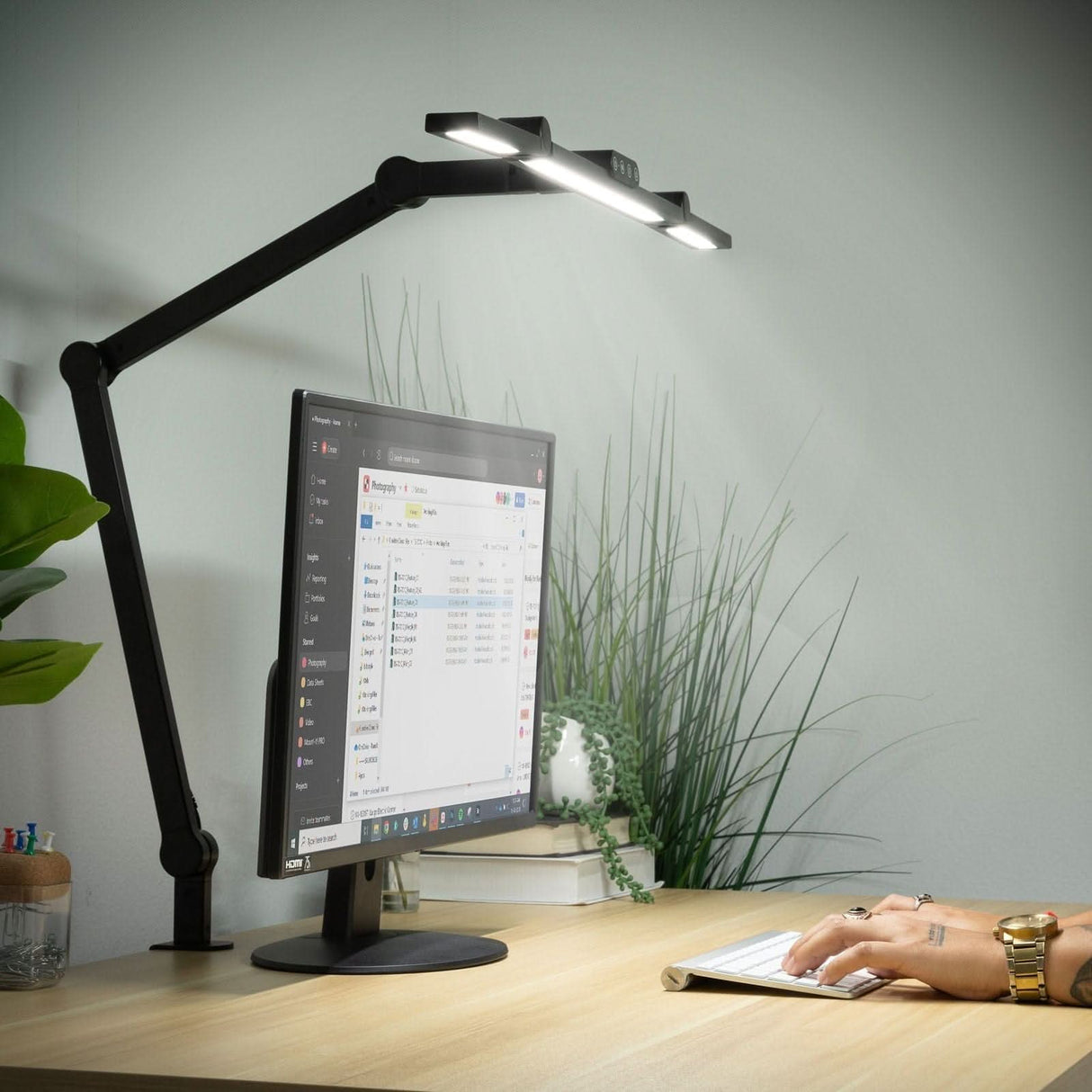 LED Desk Lamp with Swing Arms Desk Accessories - LED Desk Lamp with Swing Arms - Mount-It! - TS-7011
