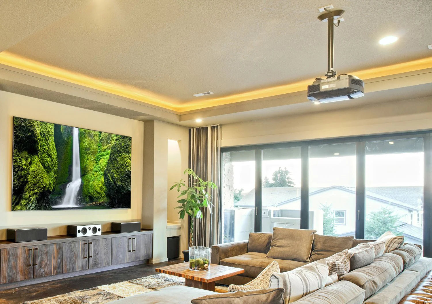 Projector Mounts & Stands - Mount-It!