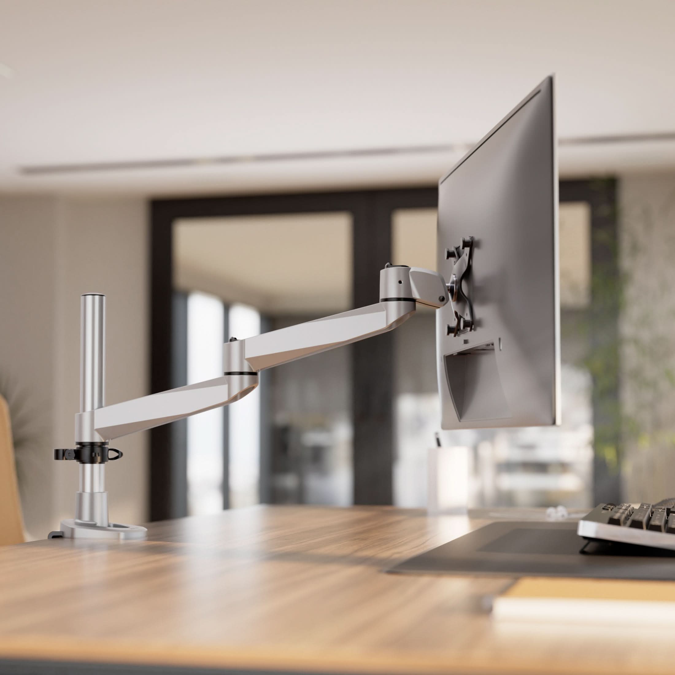 Full Motion Single Monitor Desk Mount – 13–32