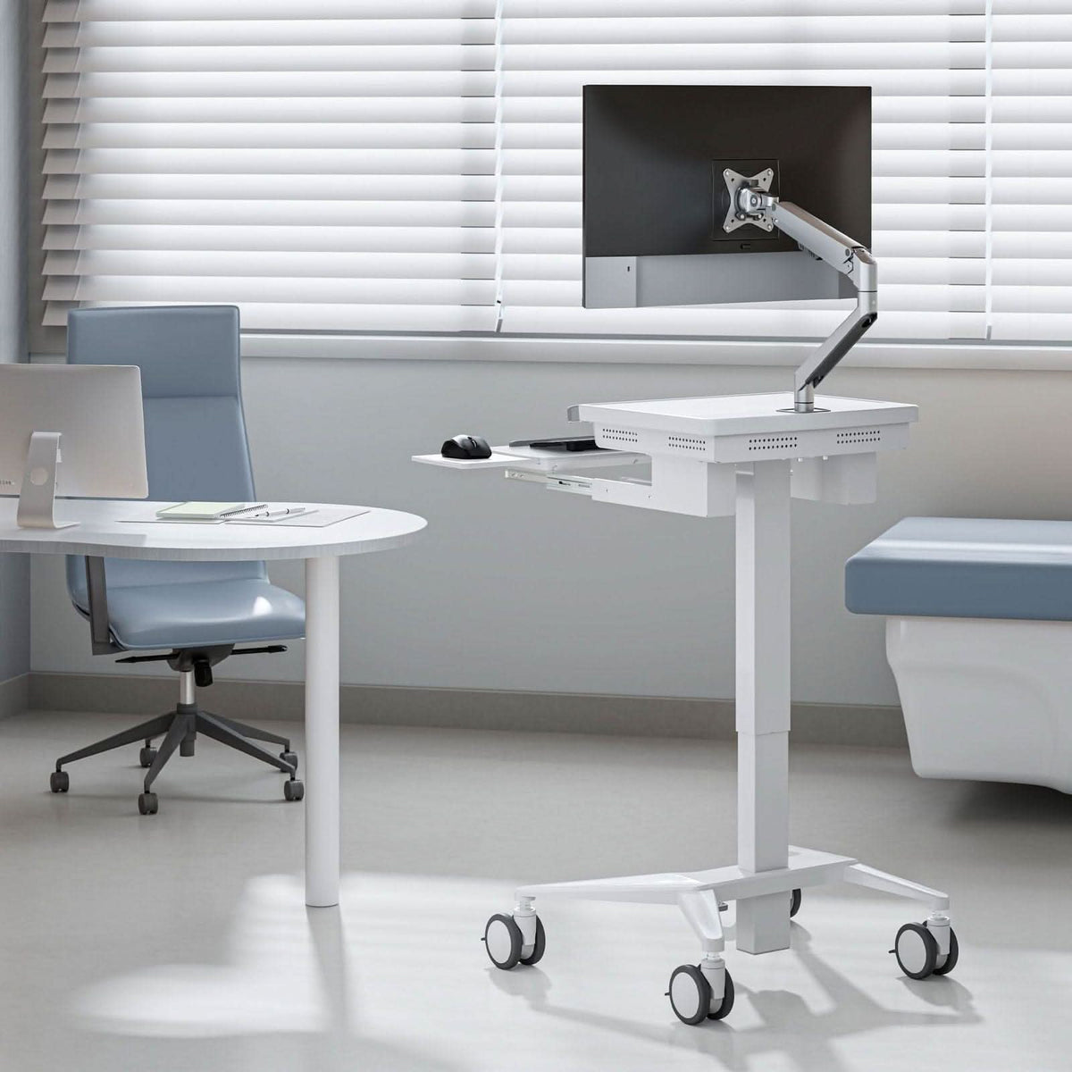 Mobile Arm Computer MedHub Mobile Workstation with Monitor Arm - Mount-It!