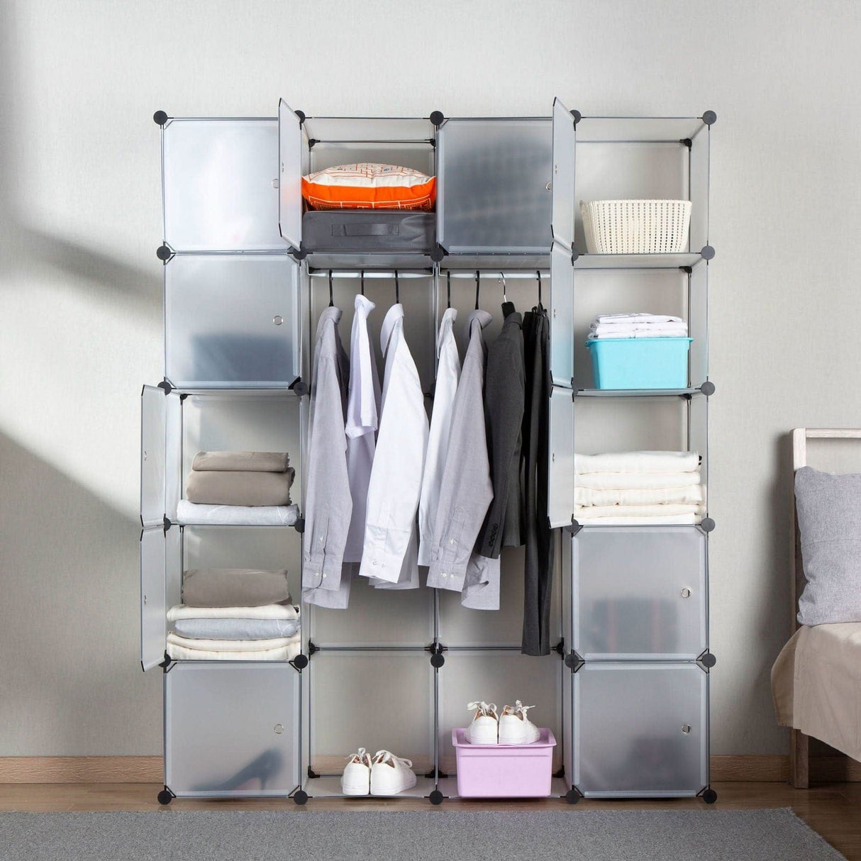 Storage - Modular Wardrobe Storage Organizer - 20 Cubes - Mount-It! - WI-4031XL