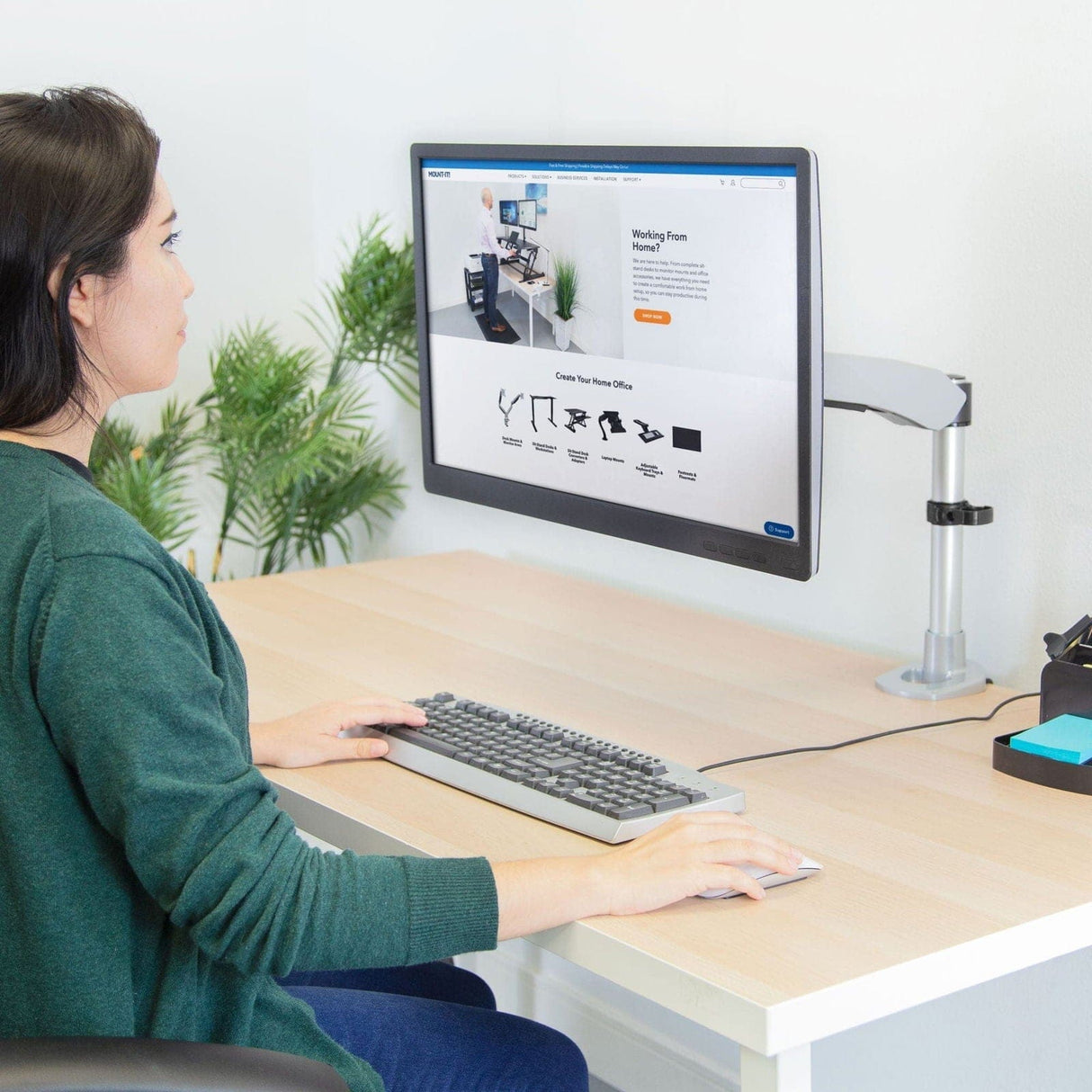 Silver Monitor Mount - Premium Single Monitor Desk Mount - Mount-It! - MI-34116